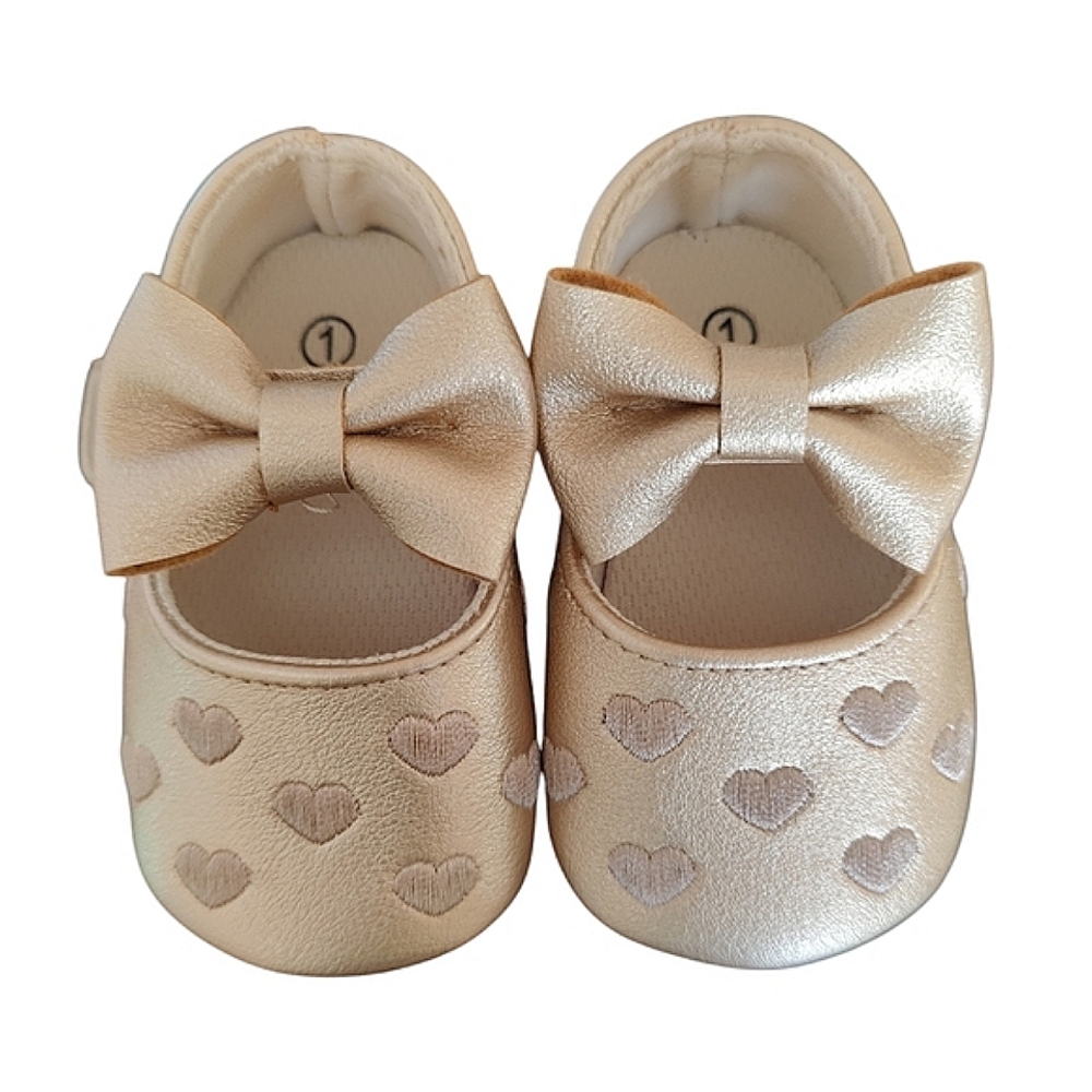 Size 1 Chic‎ Gold Baby Shoes with Heart Pattern Formal 44